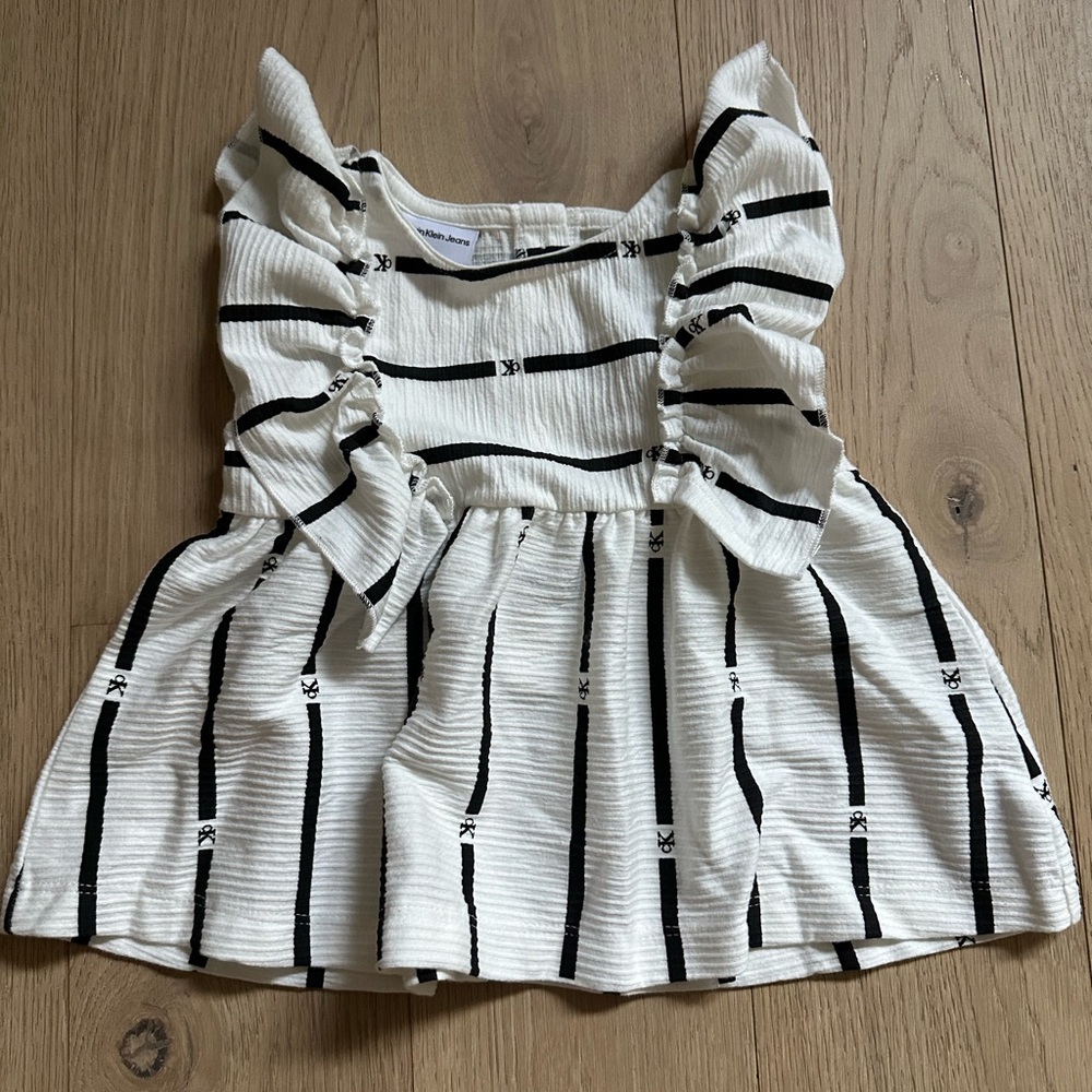 Calvin Klein Jeans Black and White Striped Top Size 3T